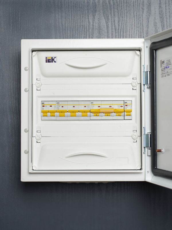 Авт. выкл. ВА47-100 3Р 100А 10кА х-ка C ИЭК